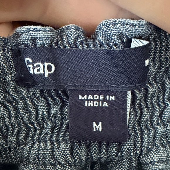 GAP Textured Blue Fabric - Picture 2 of 5